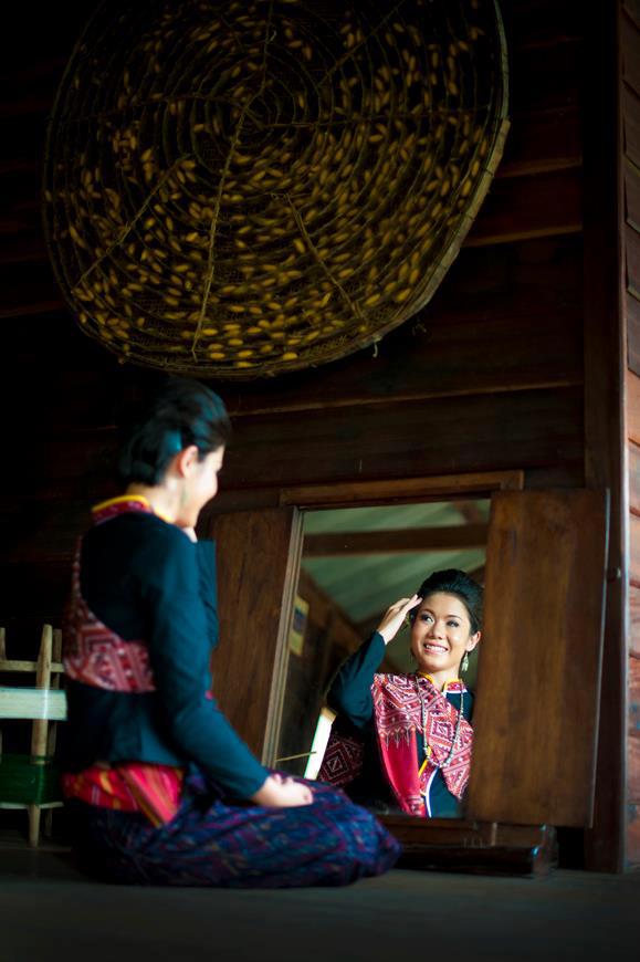 ผู้บ่าว ผู้สาว ผู้ดีอีสาน