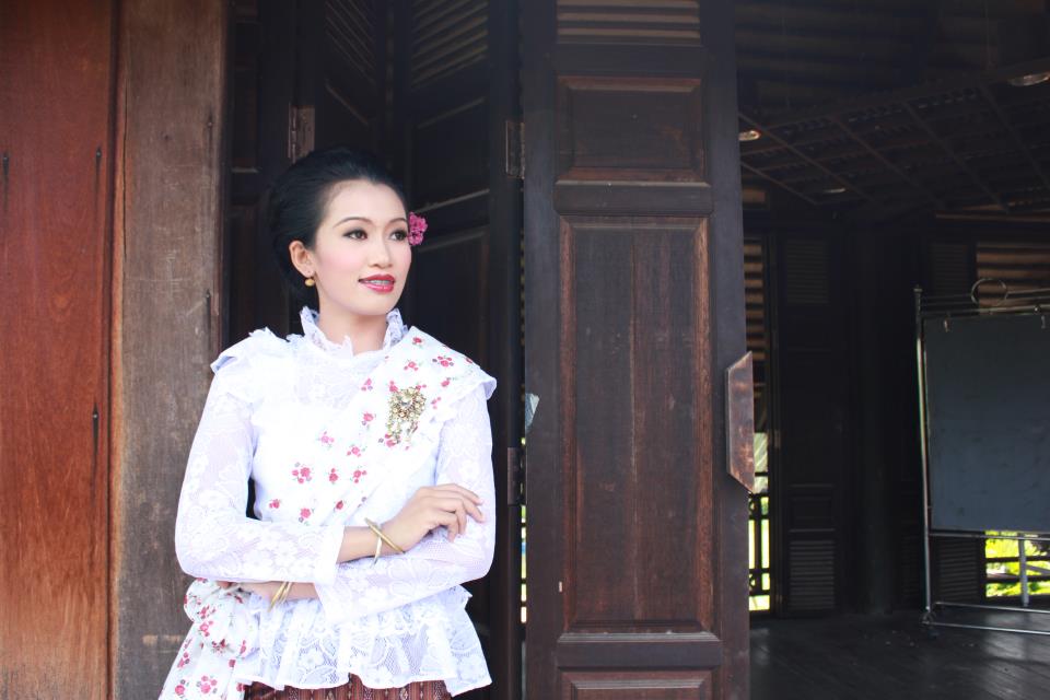 ผู้บ่าว ผู้สาว ผู้ดีอีสาน