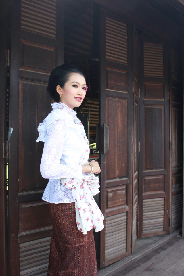 ผู้บ่าว ผู้สาว ผู้ดีอีสาน