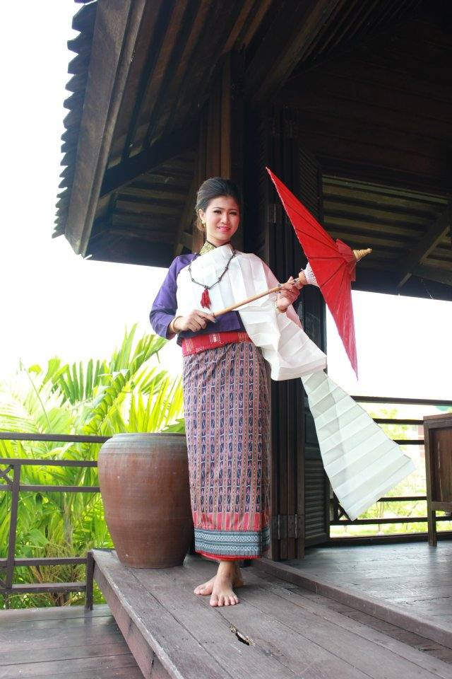 ผู้บ่าว ผู้สาว ผู้ดีอีสาน