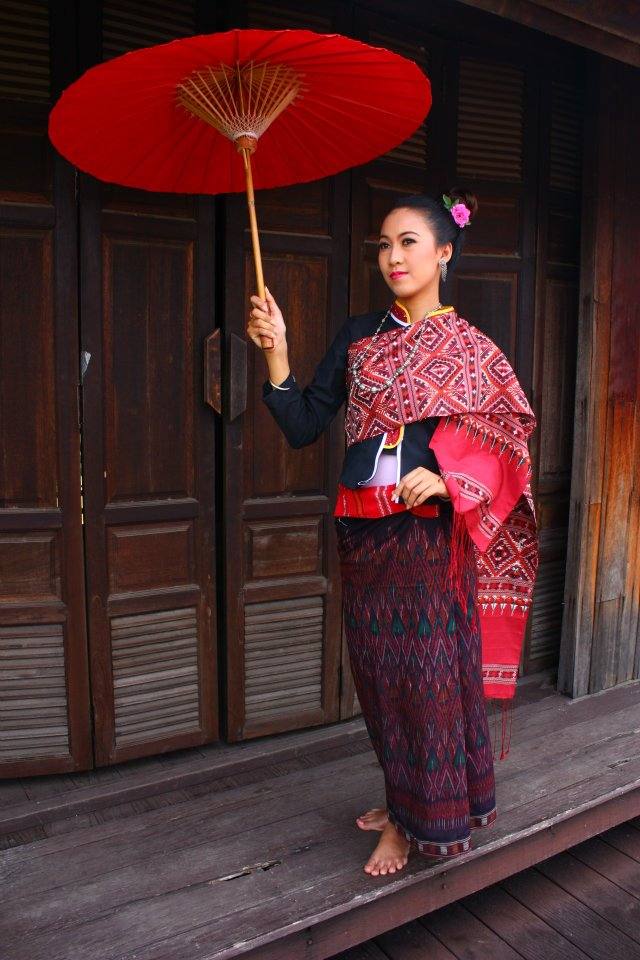 ผู้บ่าว ผู้สาว ผู้ดีอีสาน