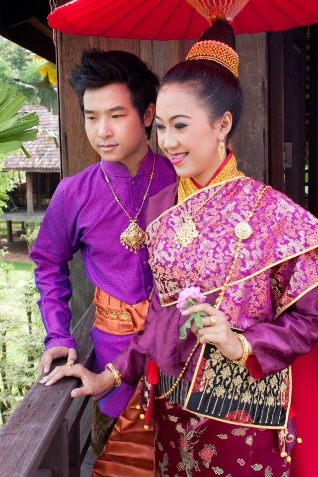 ผู้บ่าว ผู้สาว ผู้ดีอีสาน