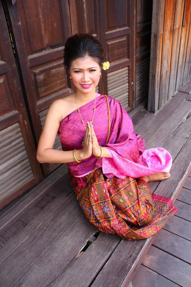 ผู้บ่าว ผู้สาว ผู้ดีอีสาน