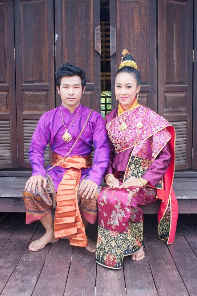 ผู้บ่าว ผู้สาว ผู้ดีอีสาน