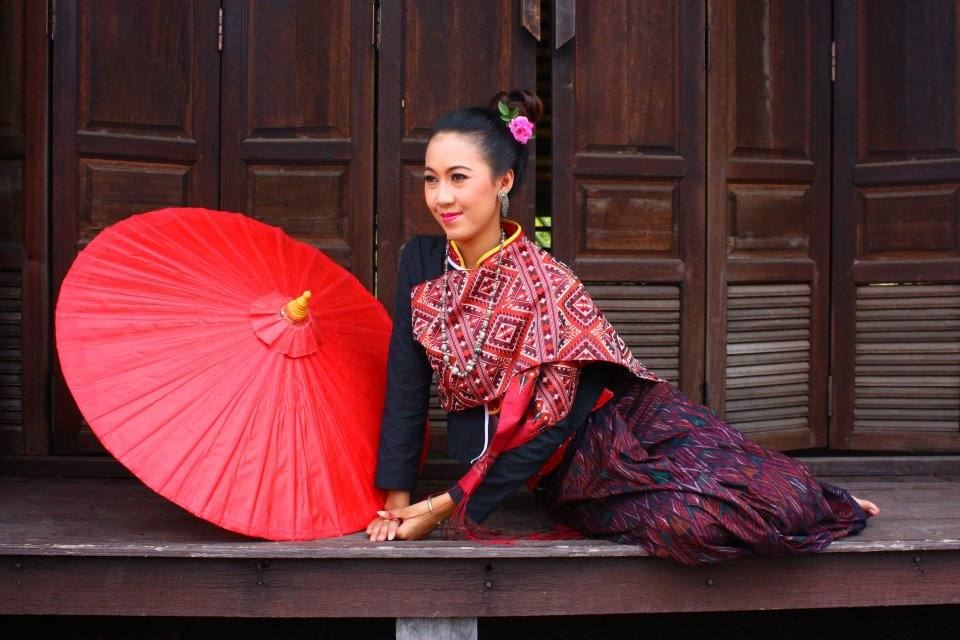 ผู้บ่าว ผู้สาว ผู้ดีอีสาน