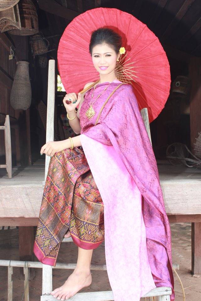 ผู้บ่าว ผู้สาว ผู้ดีอีสาน