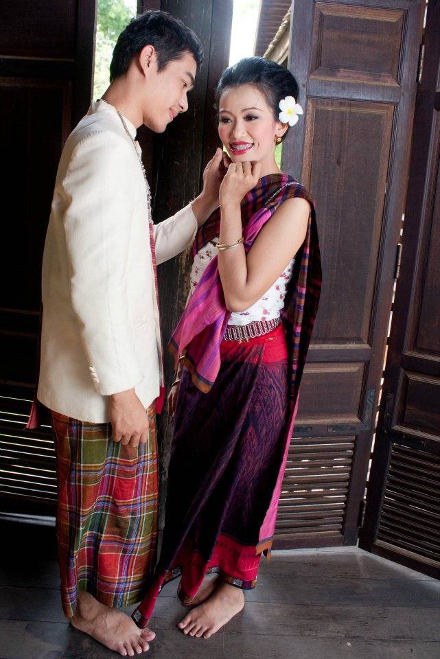 ผู้บ่าว ผู้สาว ผู้ดีอีสาน