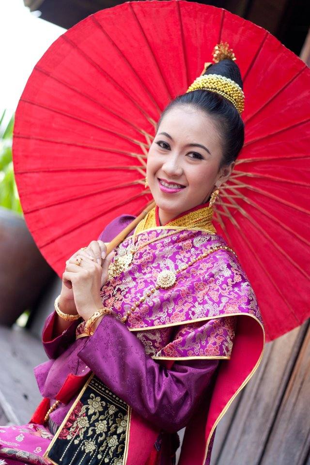 ผู้บ่าว ผู้สาว ผู้ดีอีสาน