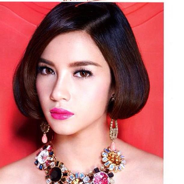 ใบหน้าสวยๆของ วิว วรรณรท