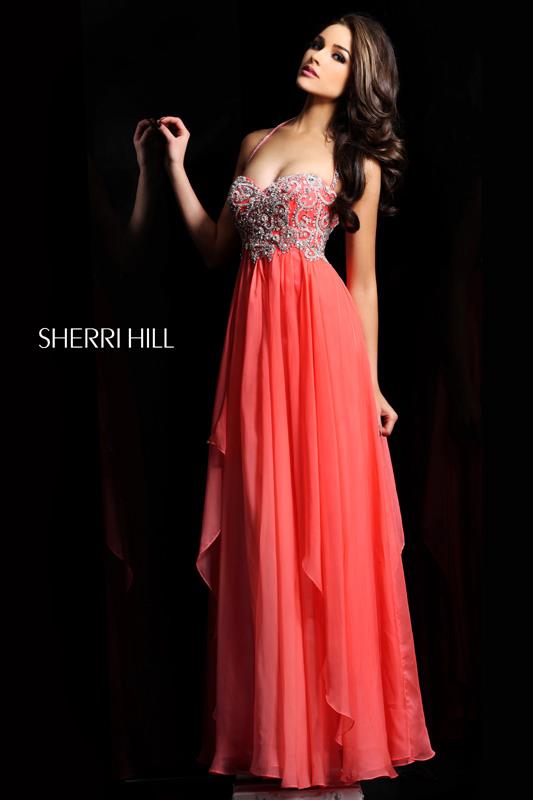 Sherri Hill แบรนด์ที่แฟนนางงามจักรวาลคุ้นเคยกัน