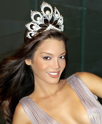 MIKIMOTO มงกุฎ ที่สวยตราตรึงของ Miss universe