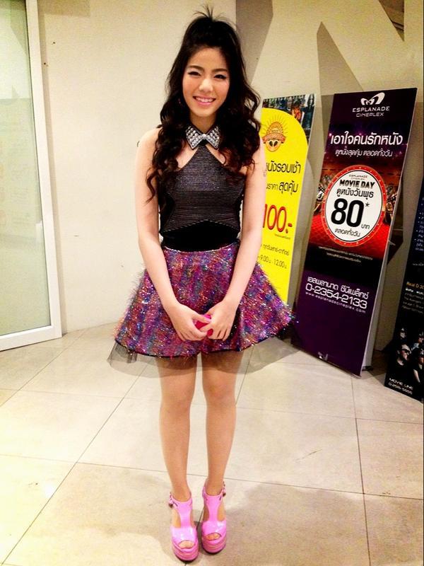 เฟรม The Star 8 ขาวโอโม่ เริ่ดเวอร์