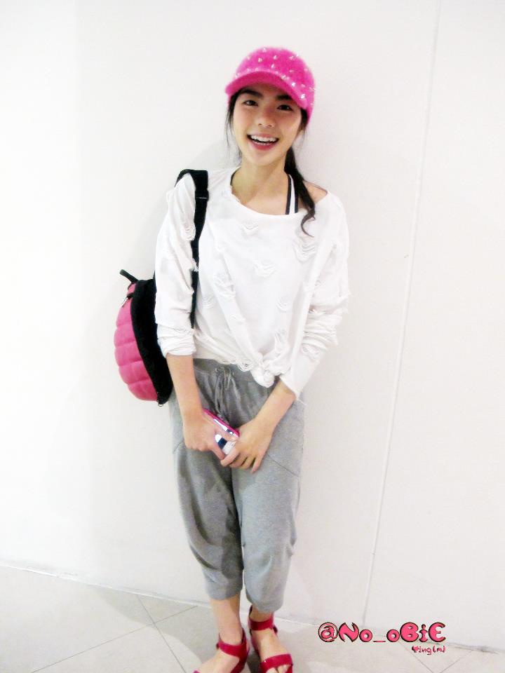 เฟรม The Star 8 ขาวโอโม่ เริ่ดเวอร์