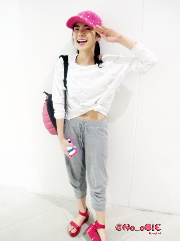 เฟรม The Star 8 ขาวโอโม่ เริ่ดเวอร์