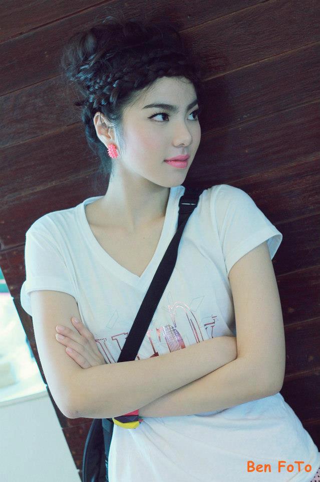 เฟรม The Star 8 ขาวโอโม่ เริ่ดเวอร์