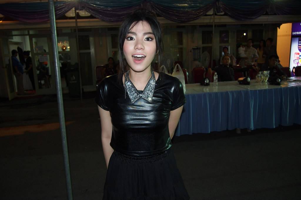 เฟรม The Star 8 ขาวโอโม่ เริ่ดเวอร์