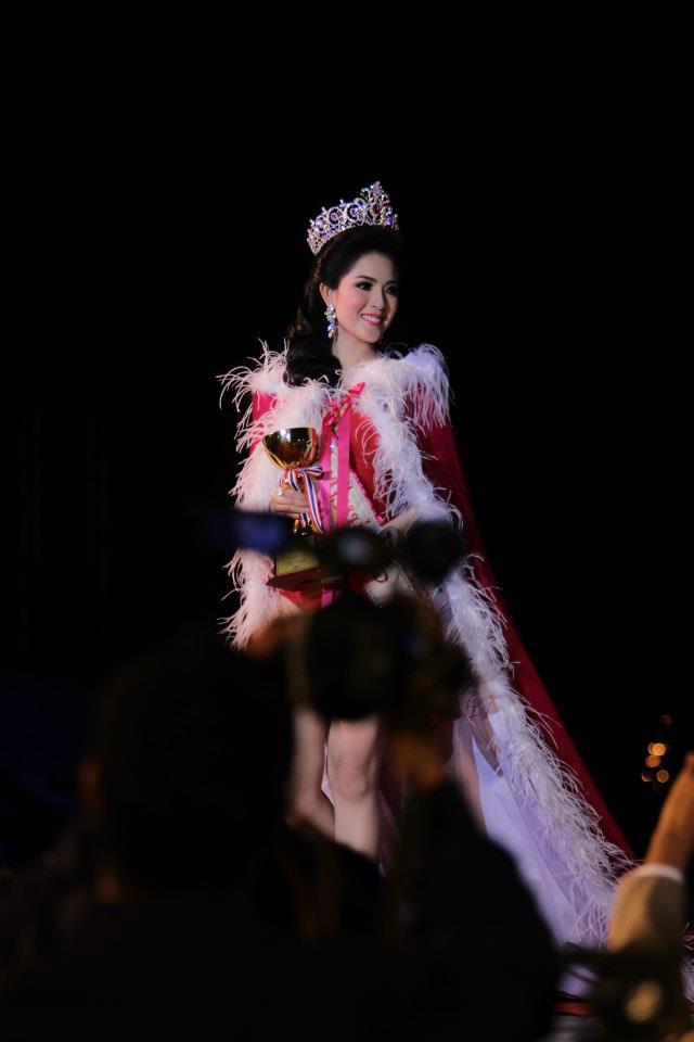 นางสาวเจียงใหม่ สองปันห้าร้อยห้าสิ๋บหก