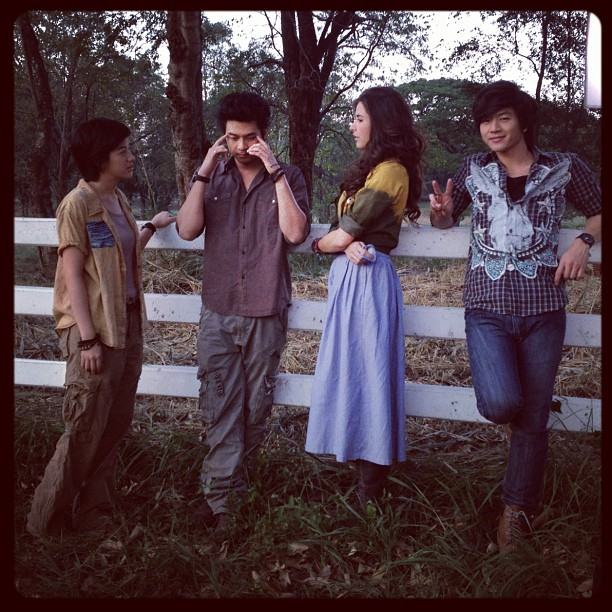 MAXINE(แม๊กซีน) อินทิพร