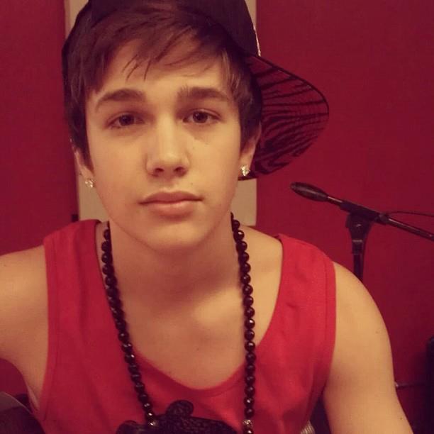 AUSTIN MAHONE ....