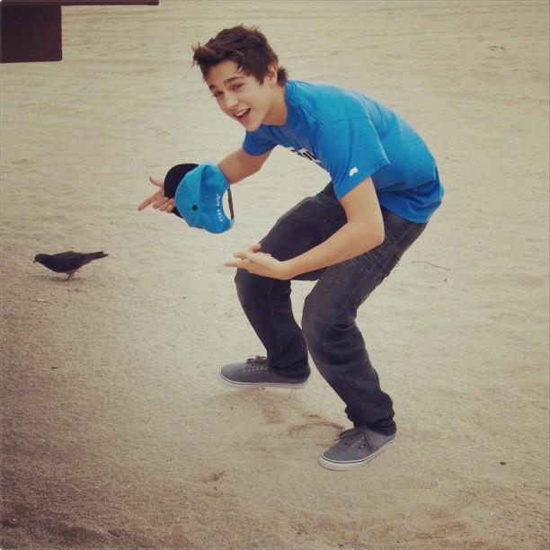 AUSTIN MAHONE ....