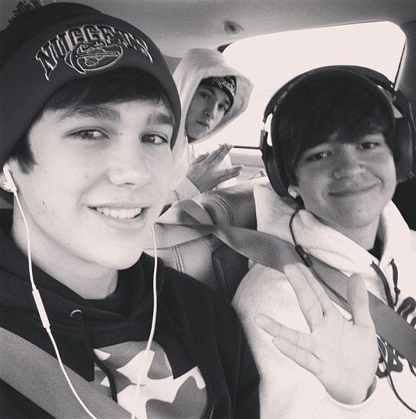 AUSTIN MAHONE ....