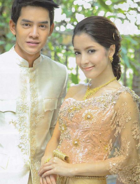 แฟชั่น ชุดไทยแต่งงานสวย ๆ ในโทนสีพาสเทลอ่อน ๆ