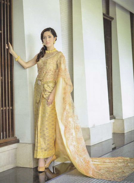 แฟชั่น ชุดไทยแต่งงานสวย ๆ ในโทนสีพาสเทลอ่อน ๆ