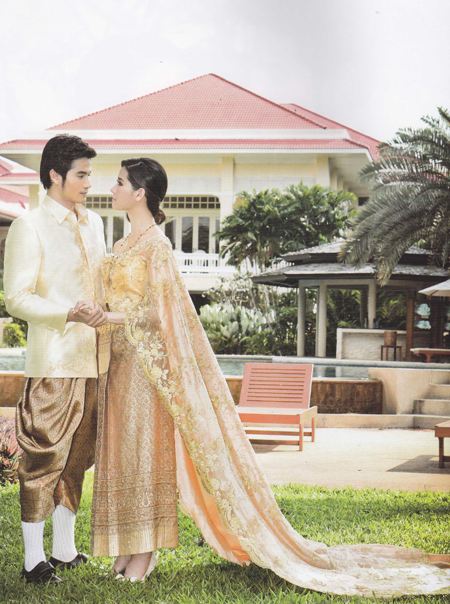 แฟชั่น ชุดไทยแต่งงานสวย ๆ ในโทนสีพาสเทลอ่อน ๆ