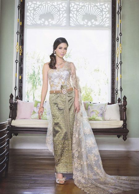 แฟชั่น ชุดไทยแต่งงานสวย ๆ ในโทนสีพาสเทลอ่อน ๆ