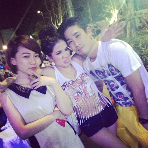 เก็บตก! ปาร์ตี้ปีใหม่ อาร์เอส - อาร์สยาม ดารานักร้องเพียบ