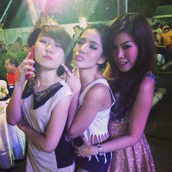 เก็บตก! ปาร์ตี้ปีใหม่ อาร์เอส - อาร์สยาม ดารานักร้องเพียบ