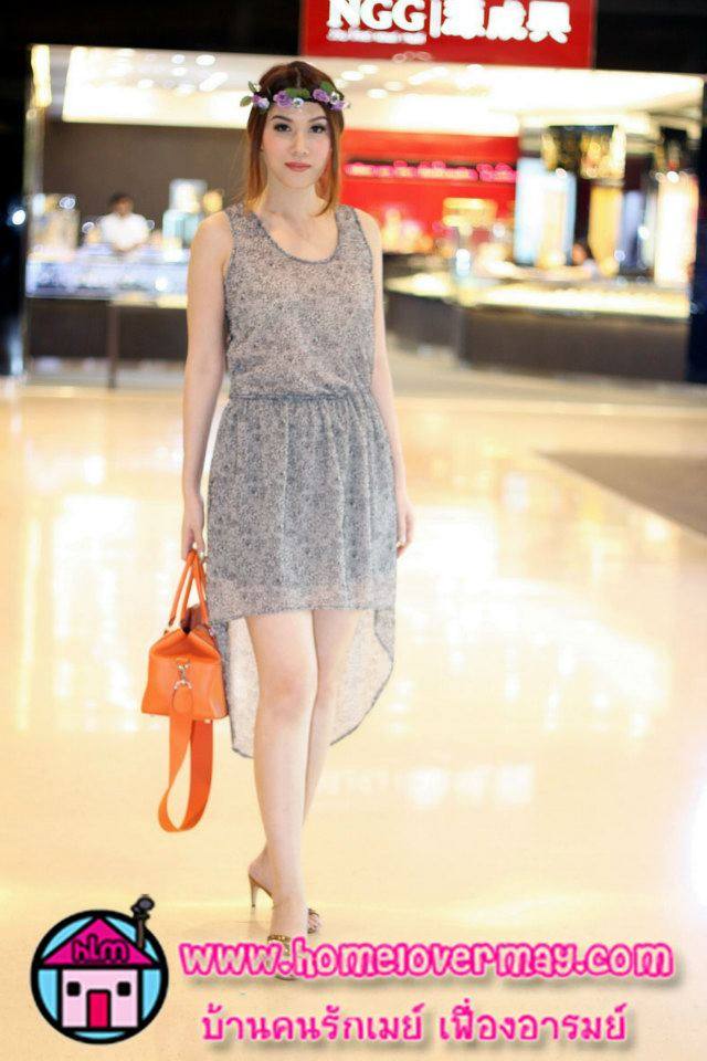 ชุดออกงานเริ่ดๆ เมย์ เฟื่องอารมณ์