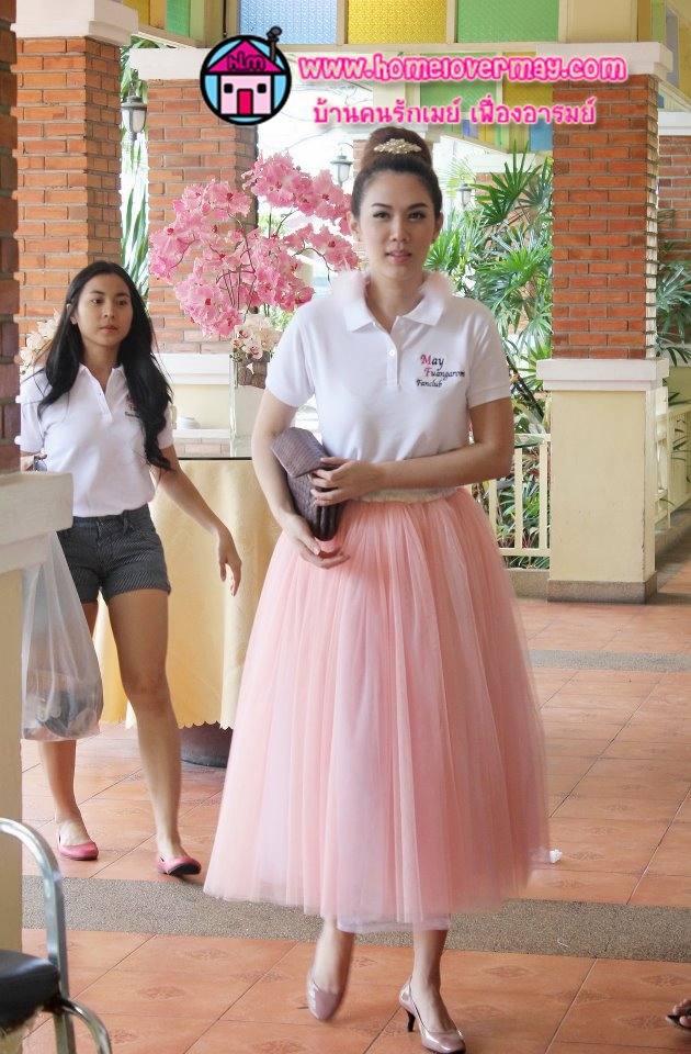 ชุดออกงานเริ่ดๆ เมย์ เฟื่องอารมณ์