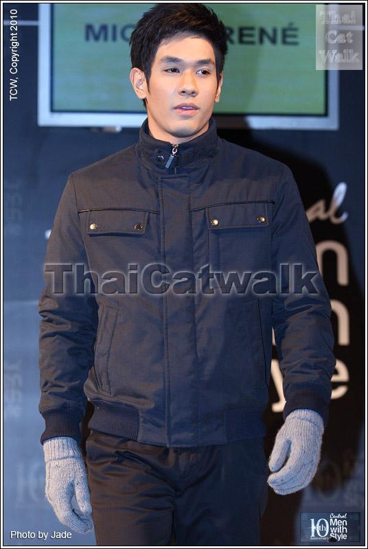 อ๋อม อรรคพันธ์ ผู้ชายที่หล่อ มีเสน่ห์ ที่ฉันหลงรัก