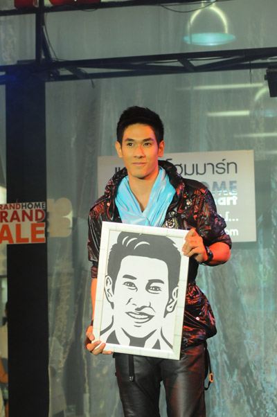 อ๋อม อรรคพันธ์ ผู้ชายที่หล่อ มีเสน่ห์ ที่ฉันหลงรัก