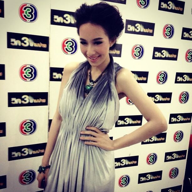 มิ้นท์ ณัฐวรา หรือ " รวี " จาก แรงปรารถนา เธอสวยหุ่นดี