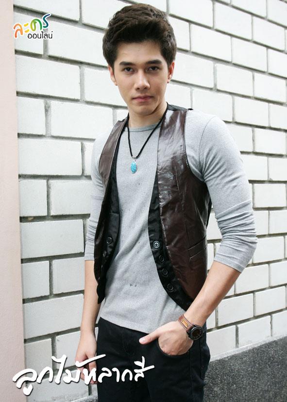 ลูกไม้หลากสี