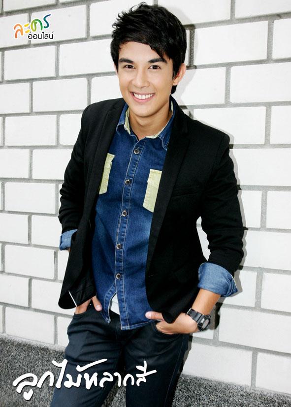 ลูกไม้หลากสี