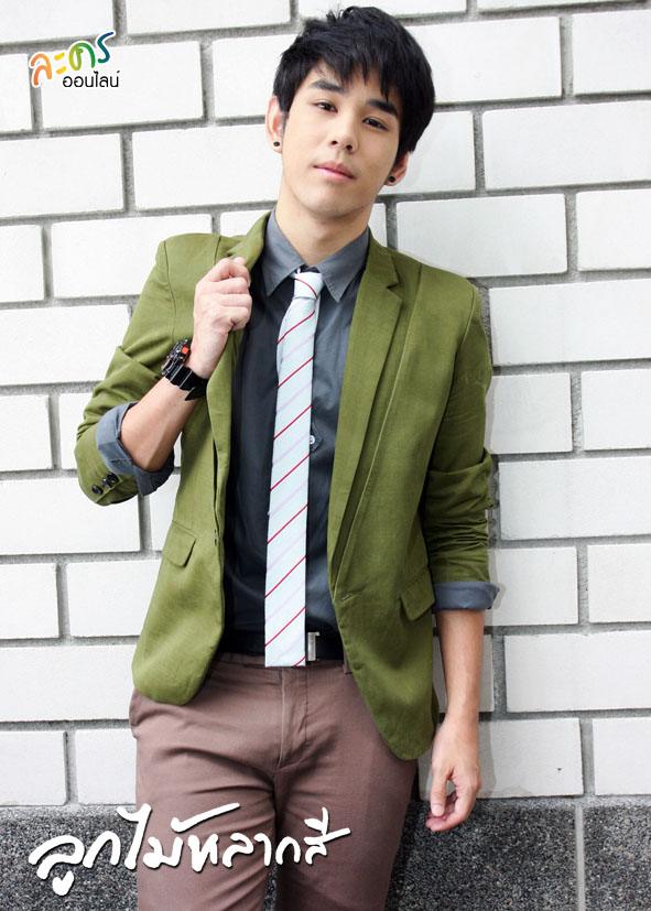 ลูกไม้หลากสี