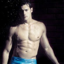 Leonardo by Leo Castro : HQ images