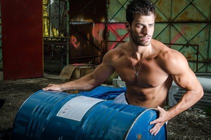 Lucas Malvacini for Revista A Capa