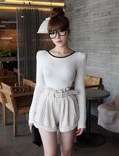 แฟชั่น กางเกงเอวสูง สำหรับ สาวๆ