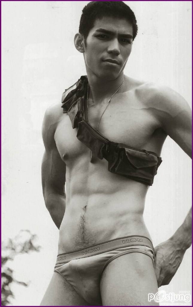 พ่อชายชาติทหารรักตายเลย