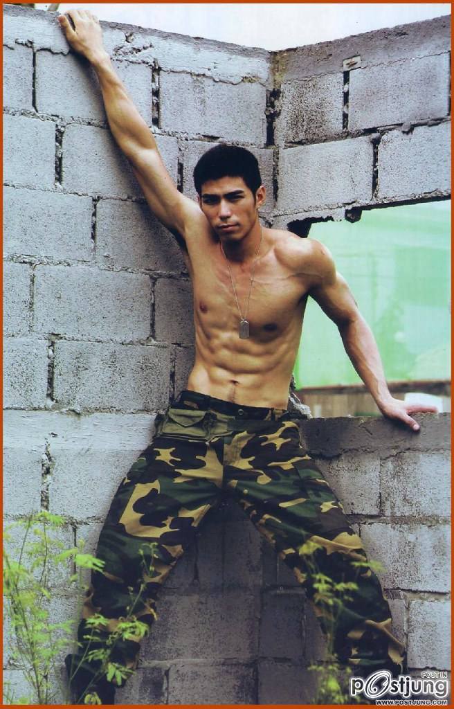 พ่อชายชาติทหารรักตายเลย