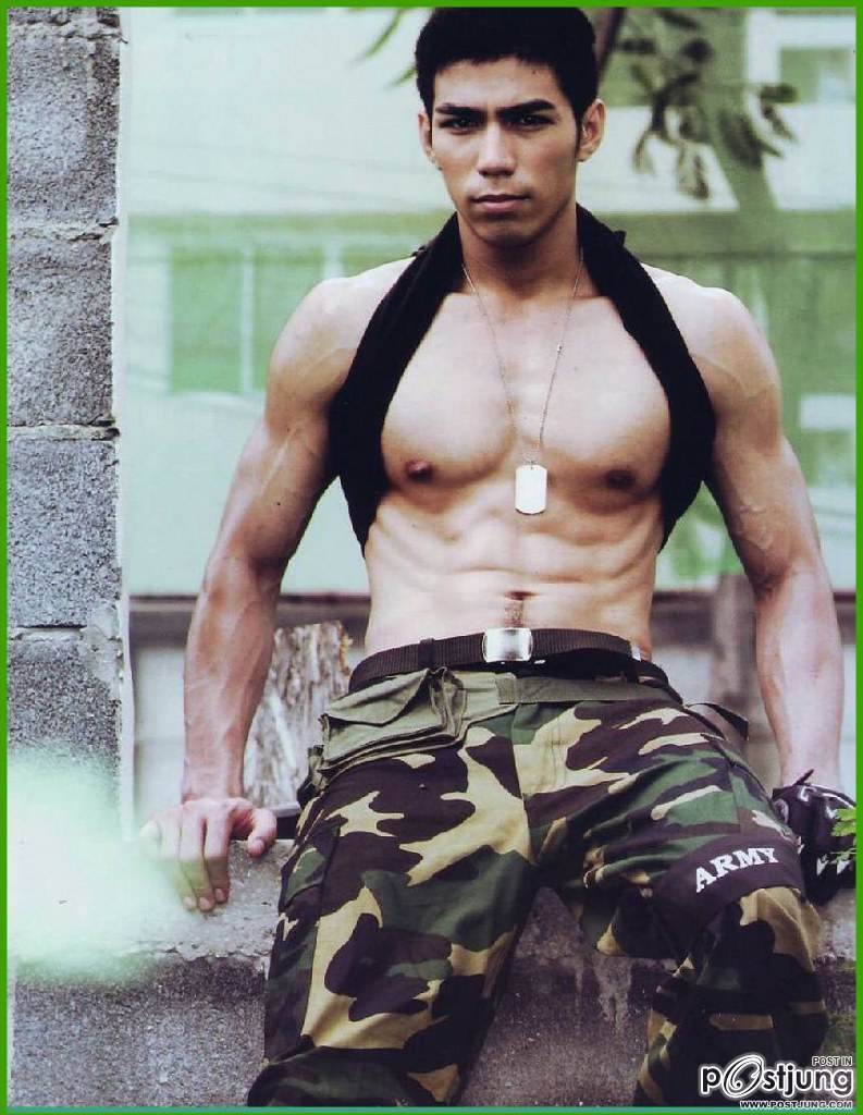 พ่อชายชาติทหารรักตายเลย