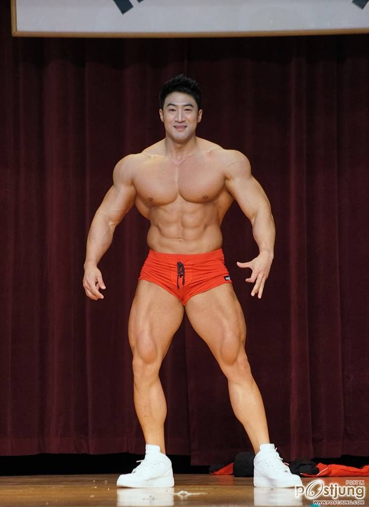 เพ่ๆไม่ไหวแล้วหน้าหล่ออีก