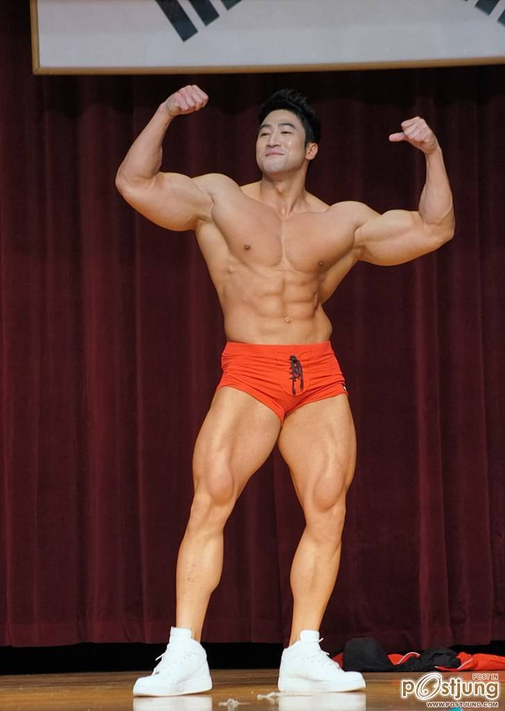 เพ่ๆไม่ไหวแล้วหน้าหล่ออีก