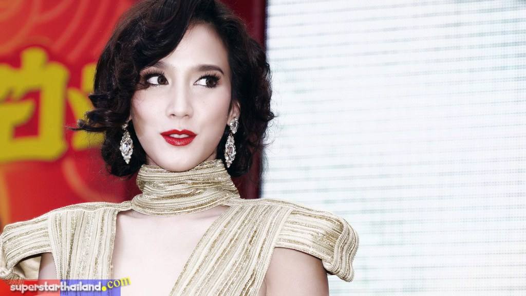 อั้ม พัชราภา กับผมทรงใหม่เลิศที่สุดในสามโลก