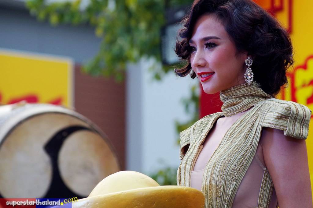 อั้ม พัชราภา กับผมทรงใหม่เลิศที่สุดในสามโลก