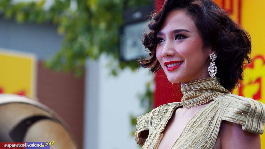 อั้ม พัชราภา กับผมทรงใหม่เลิศที่สุดในสามโลก